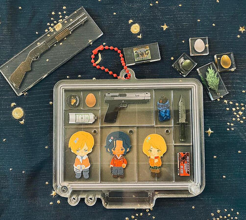 Leon's attaché case